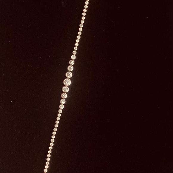 DIAMOND GRDUATING TENNIS BRACELET - Picture 4 of 4